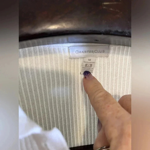 Charter club women’s size medium 100% cotton long sleeve shirt with buttons - Picture 3 of 6